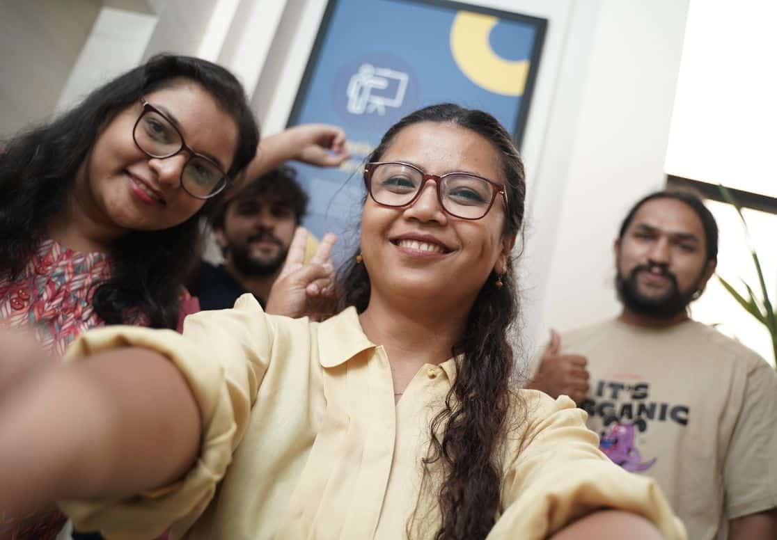 Selfie-for-Life-at-EB-Pearls